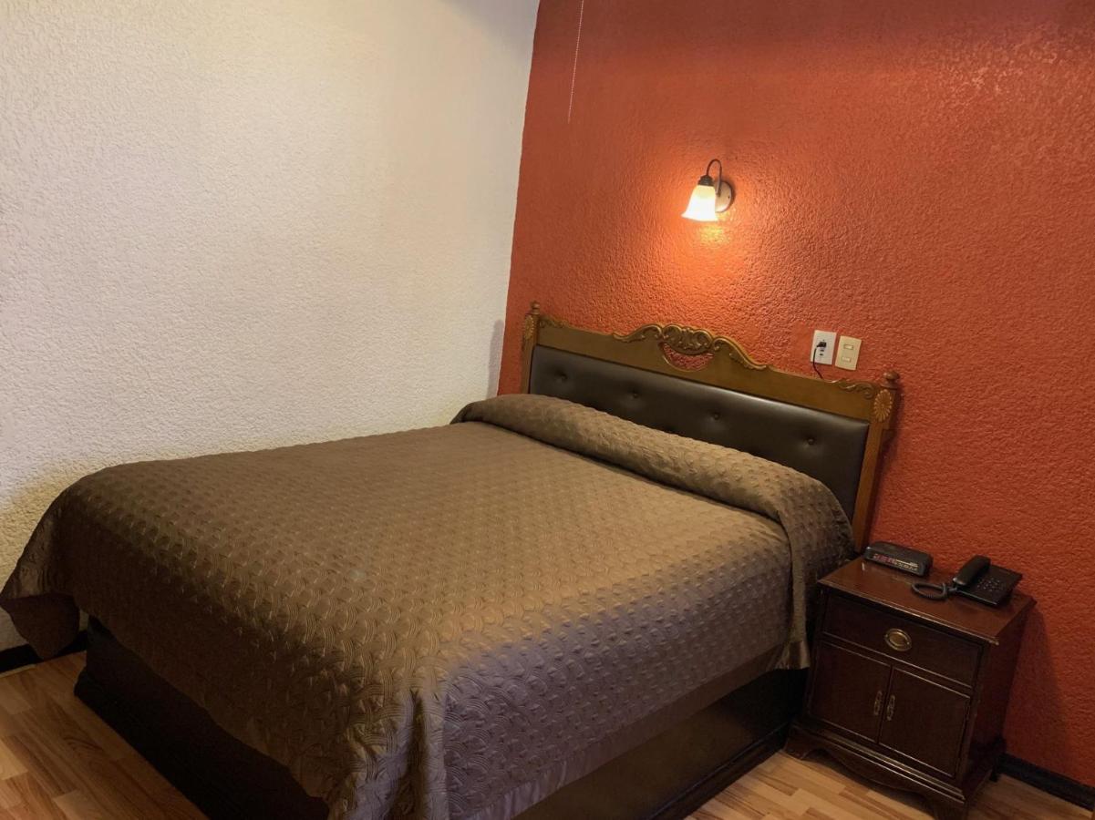 Hotel Los Arcos Hidalgo del Parral Exterior photo