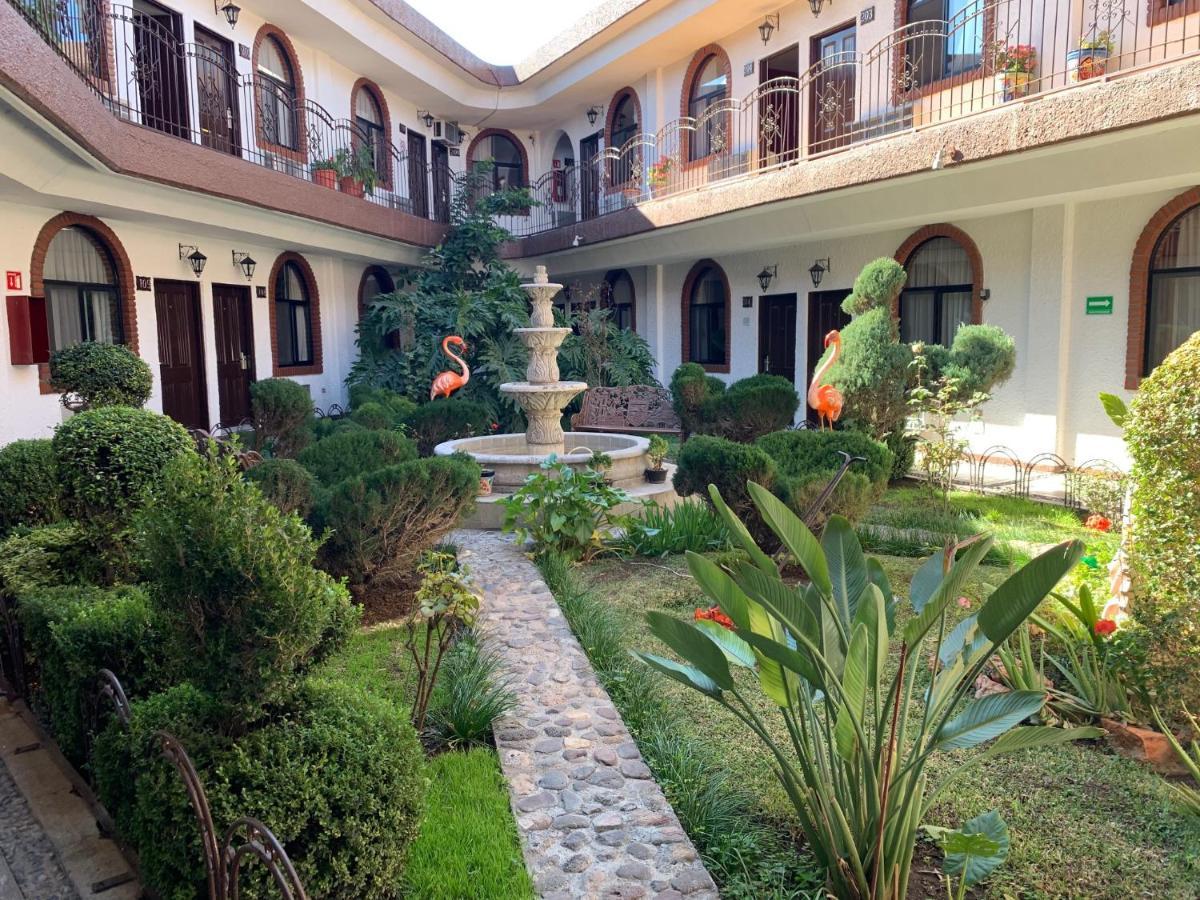 Hotel Los Arcos Hidalgo del Parral Exterior photo